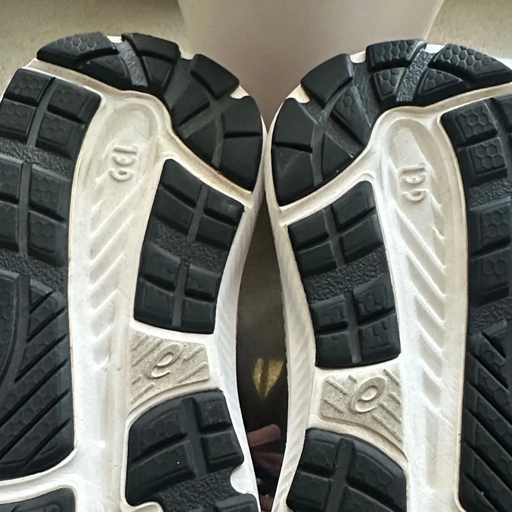 ASICS Women's Gel-Contend 8 Running Shoes in Pink and Burgundy size 8.5 😎 - Picture 13 of 16